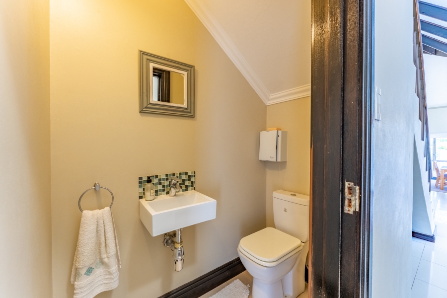 To Let 4 Bedroom Property for Rent in St Francis Links Eastern Cape